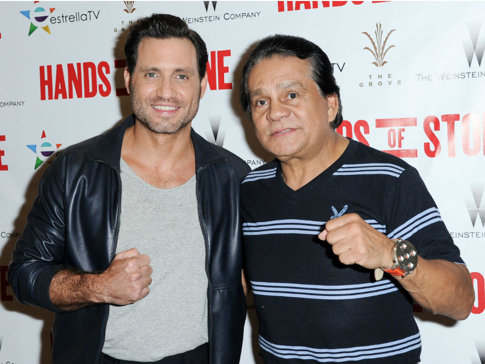 El actor venezolano Edgar RamA�rez y el boxeador panameA�o Roberto 'Mano de piedra' DurA?n.
