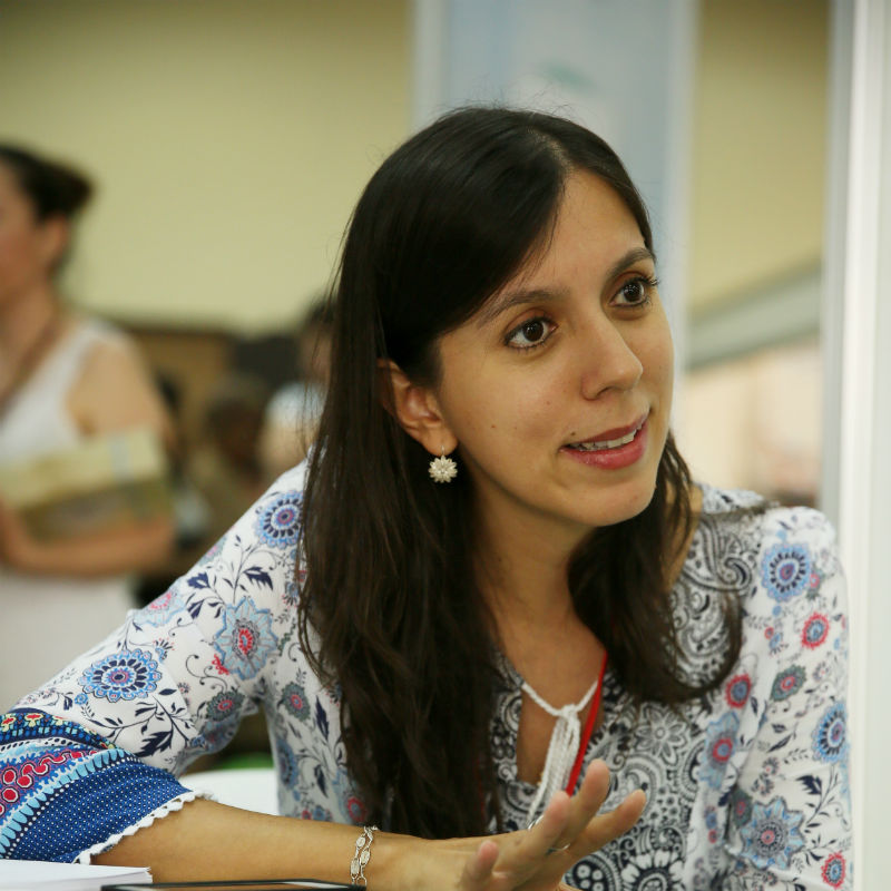 Andrea RamA�rez PeA�aloza, de voluntariado a escritora